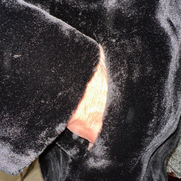 Fur is always in! Sz 2X Black Faux Fur 3/4 Length Jacket w/Dust Cover, EUC. - Picture 6 of 8